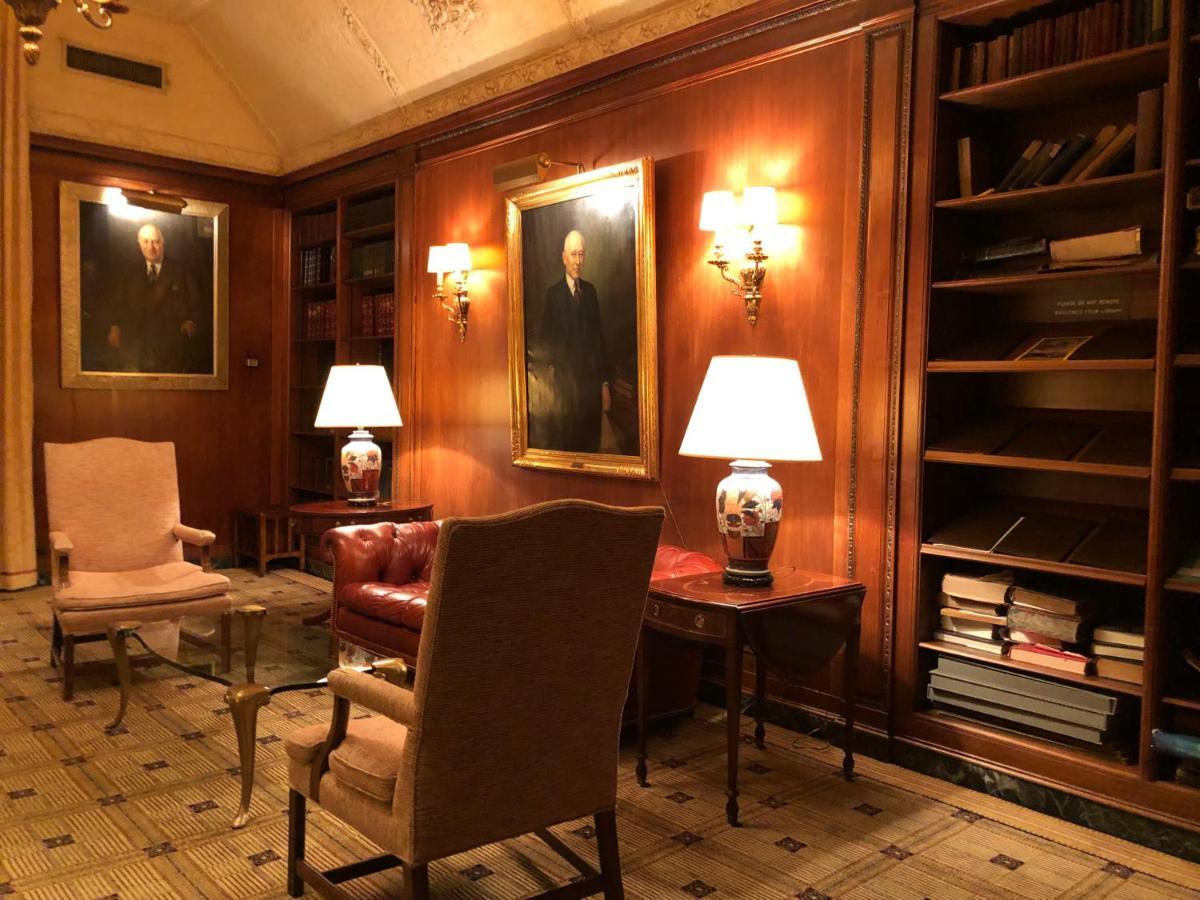 The Inn At The Standard Club Chicago Bagian luar foto