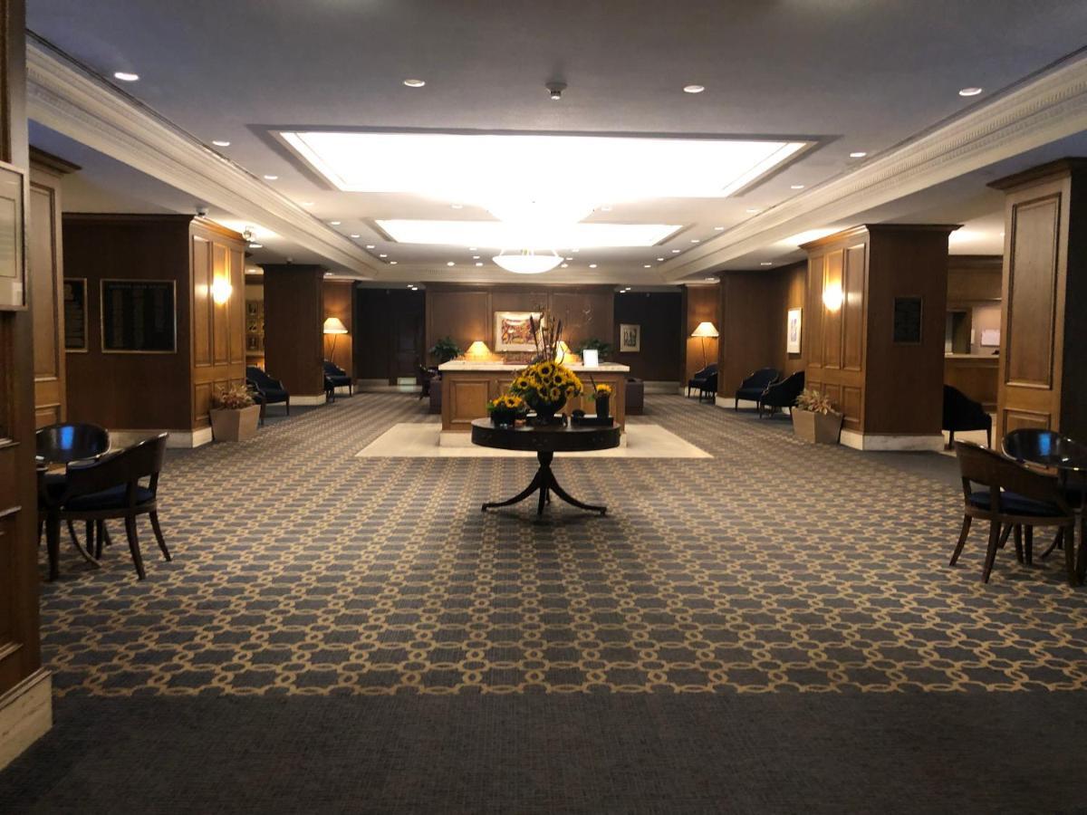 The Inn At The Standard Club Chicago Bagian luar foto