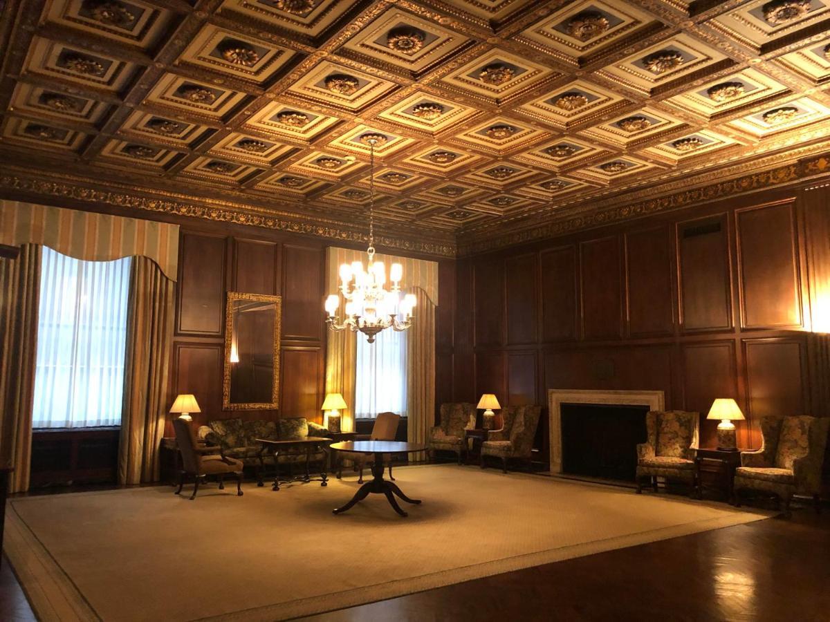 The Inn At The Standard Club Chicago Bagian luar foto