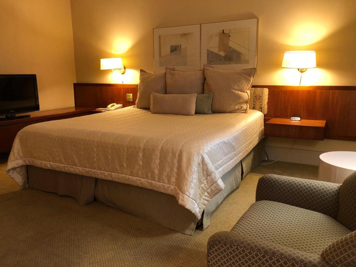 The Inn At The Standard Club Chicago Bagian luar foto